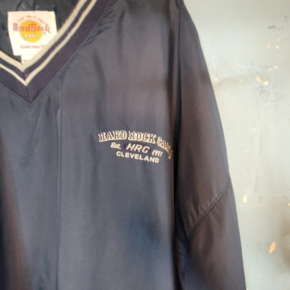 Vintage mens Hard Rock Cleveland pull over sweater , in size 2XL - Picture 2 of 4